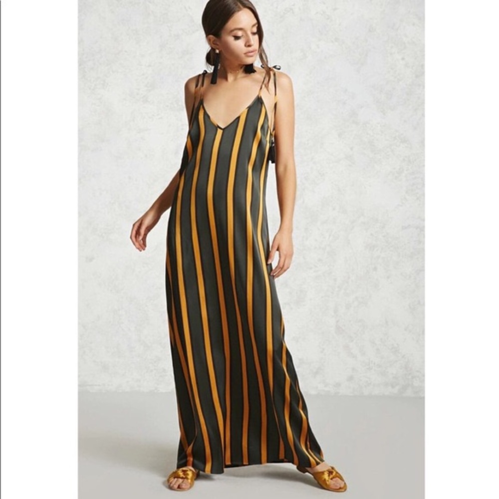 NWOT FOREVER 21 SATIN STRIPE MAXI